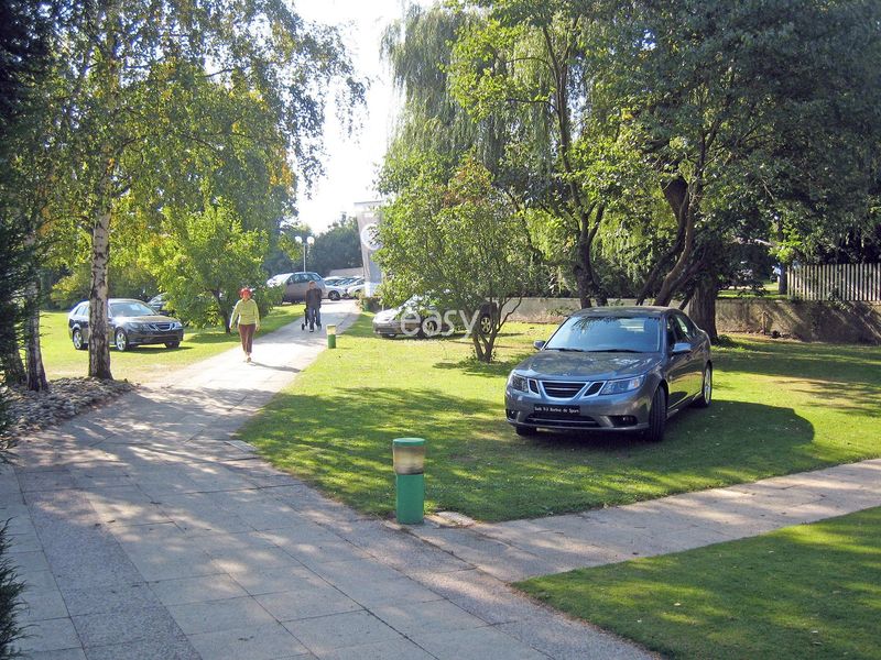 Where to Find a Suitable Venue for Displaying Cars and Automobiles in the City of Metz and Its Surroundings?